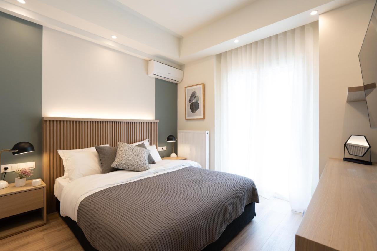 Newly Renovated 2 Bedroom Apartment, 5Min To Metro Athene Buitenkant foto