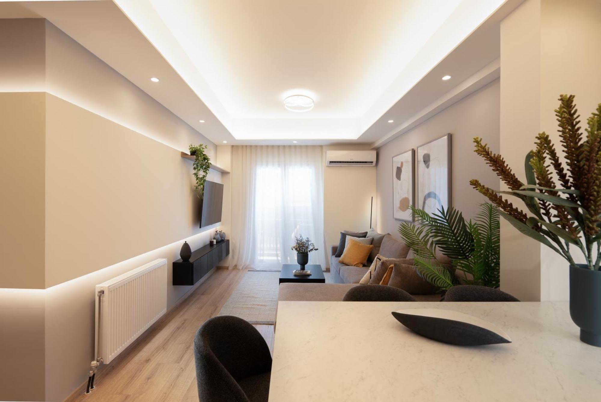 Newly Renovated 2 Bedroom Apartment, 5Min To Metro Athene Buitenkant foto