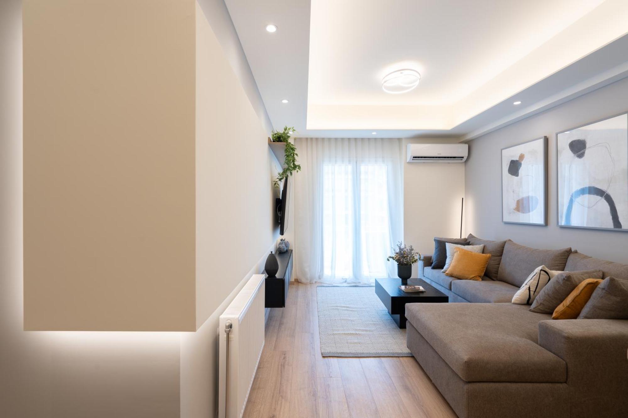Newly Renovated 2 Bedroom Apartment, 5Min To Metro Athene Buitenkant foto