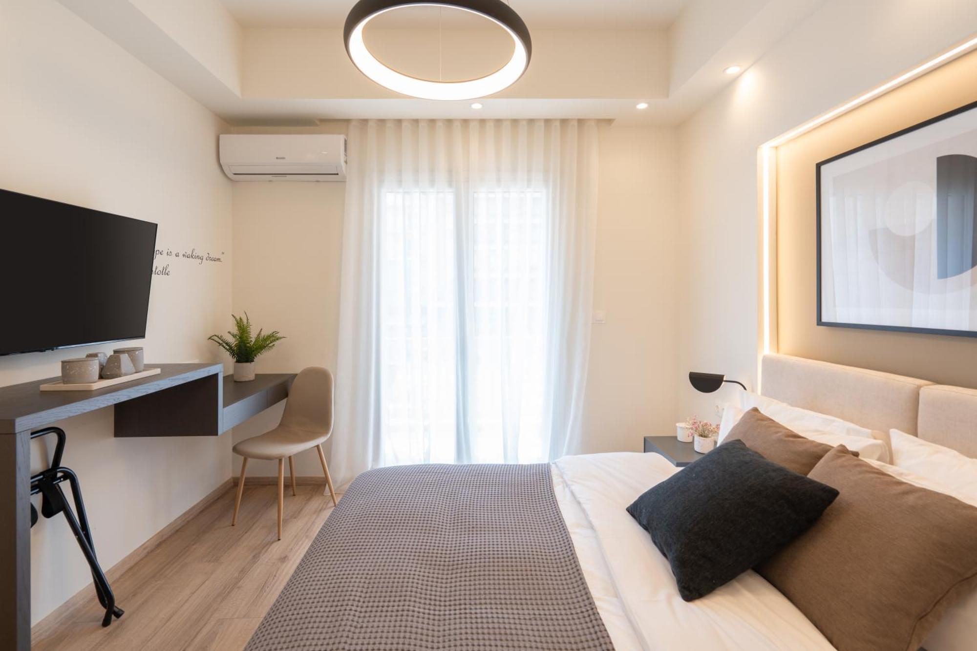 Newly Renovated 2 Bedroom Apartment, 5Min To Metro Athene Buitenkant foto