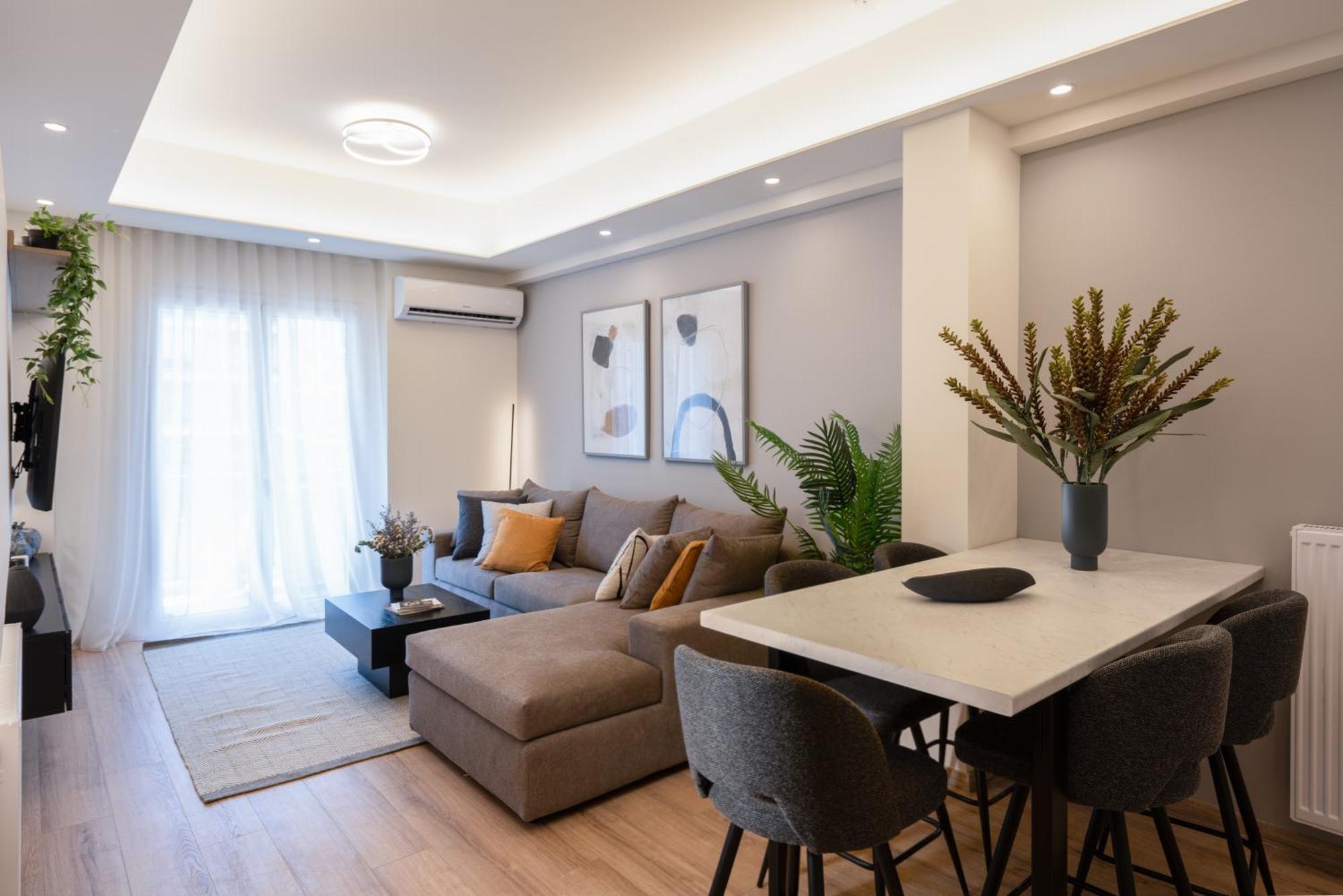 Newly Renovated 2 Bedroom Apartment, 5Min To Metro Athene Buitenkant foto